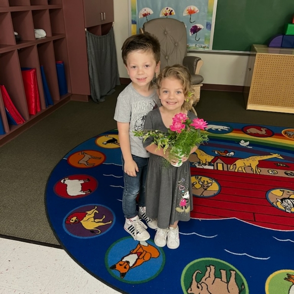 Meet your Posher, Ashley Annette - Picture 4 of 16